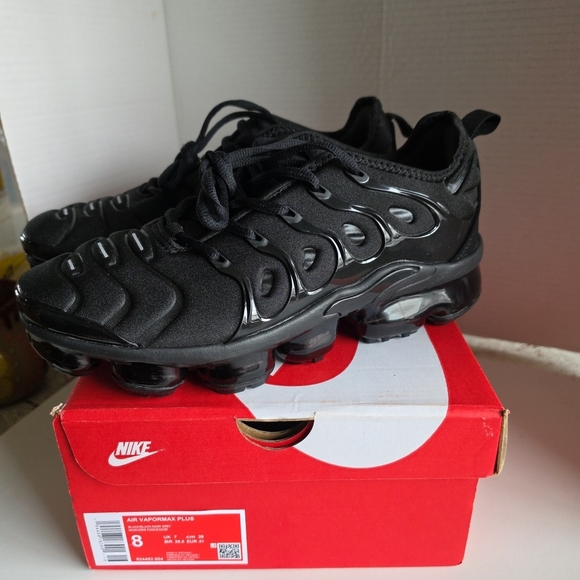 Nike Other - Nike Air Vapormax Plus Triple Black Anthracite 924453 004 Size 8